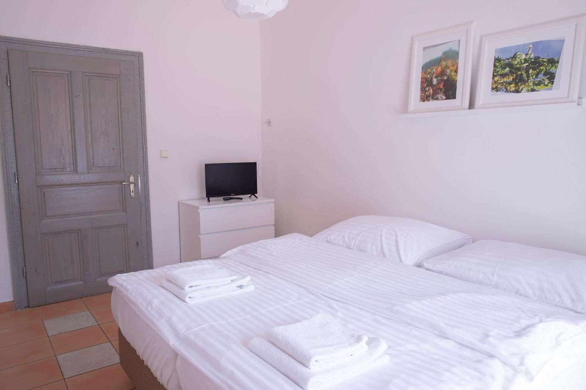 Amenity Apartmany بيرناي المظهر الخارجي الصورة