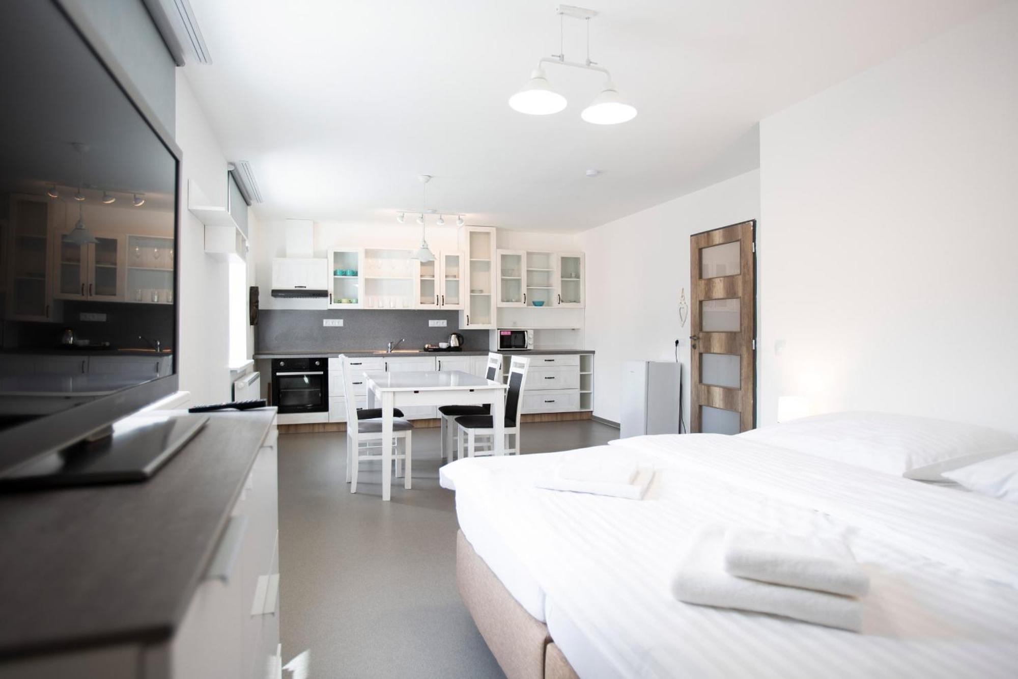 Amenity Apartmany بيرناي المظهر الخارجي الصورة