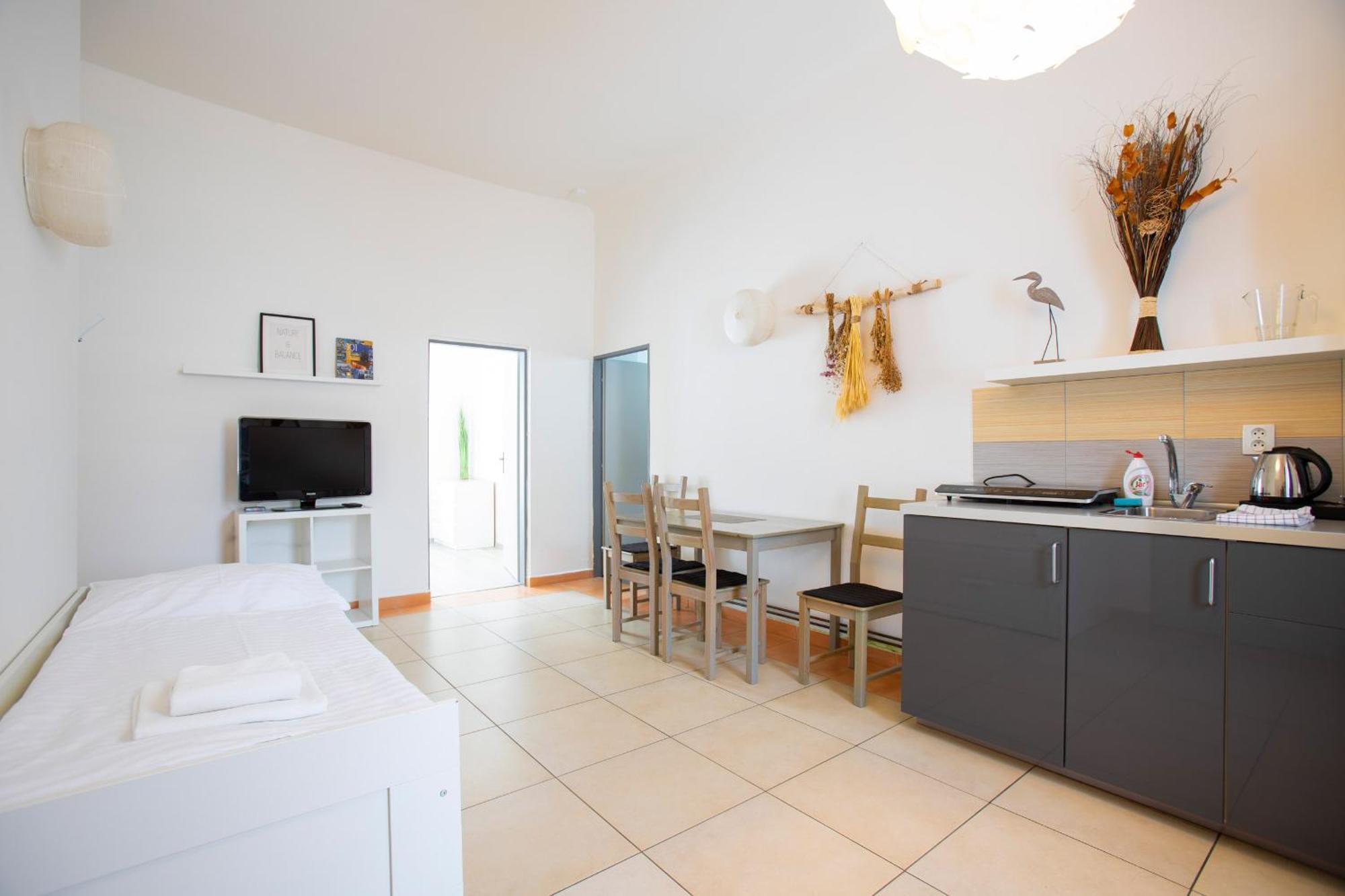 Amenity Apartmany بيرناي المظهر الخارجي الصورة